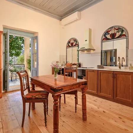 Premium In Historischem Stilaltbau Apartman *